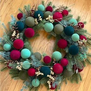 Frontgate Red & Green Winter Wreath - 28 inches - NWT